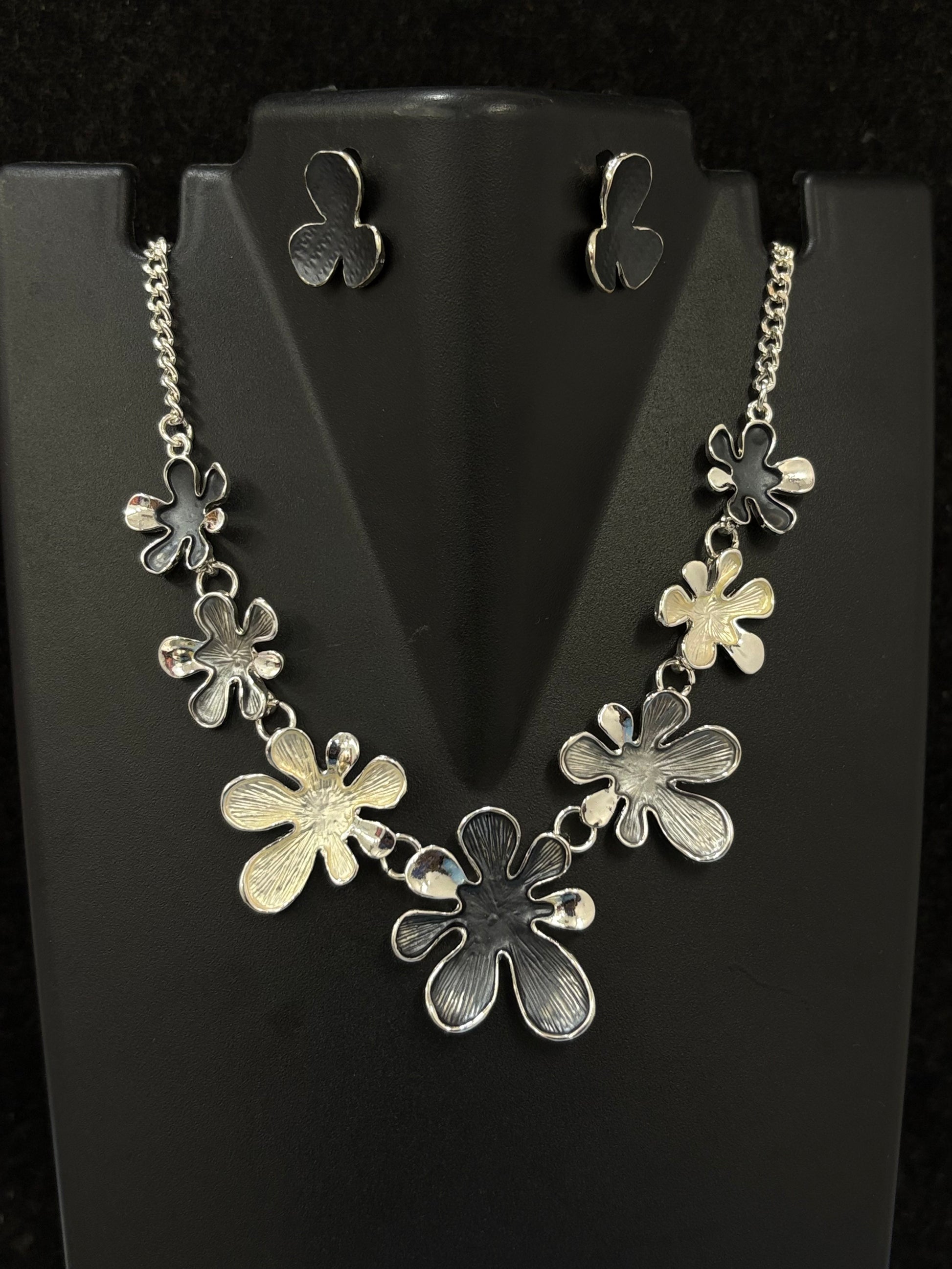 Luce Italian Necklace