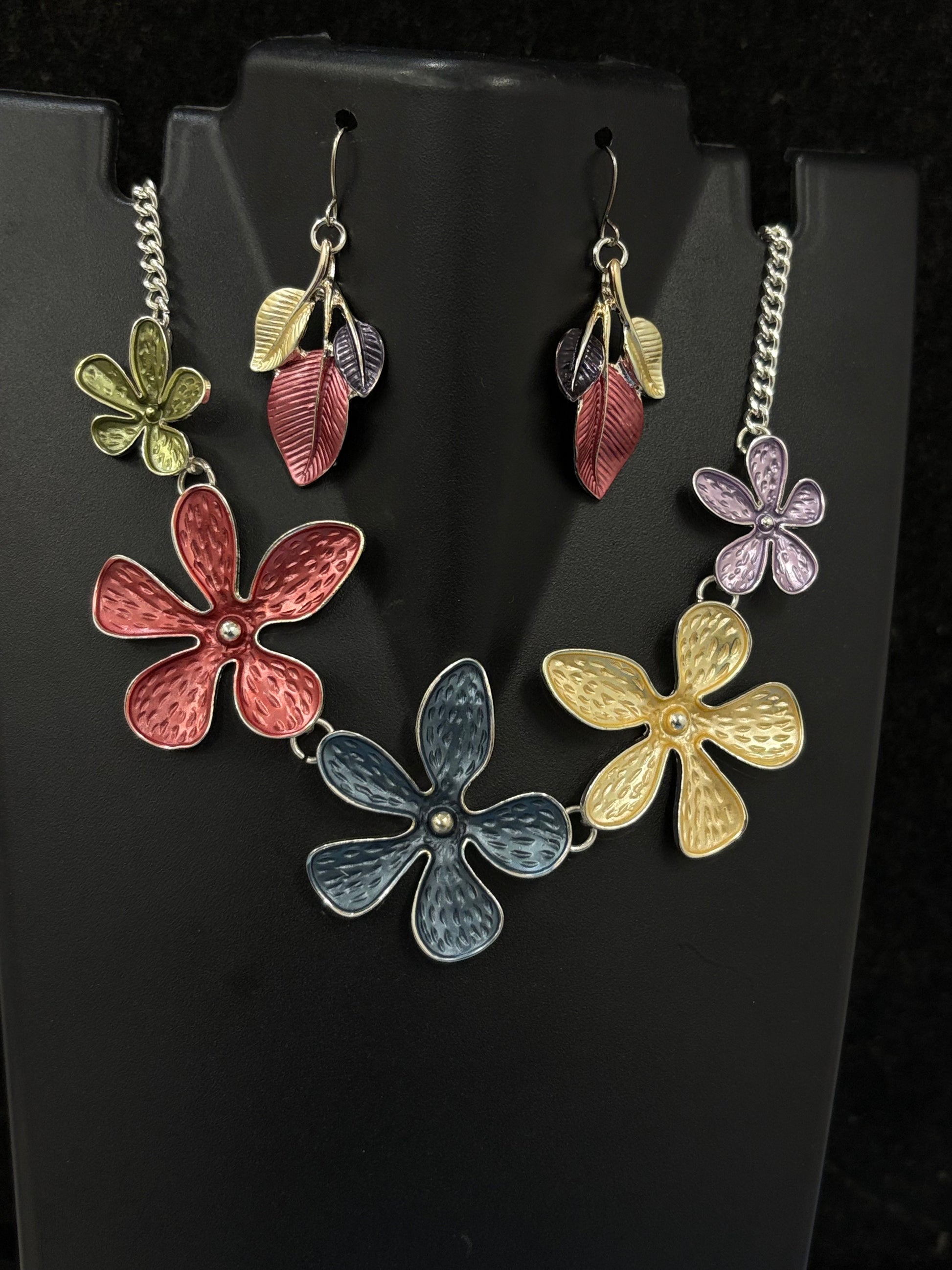 Quadra Italian Necklace