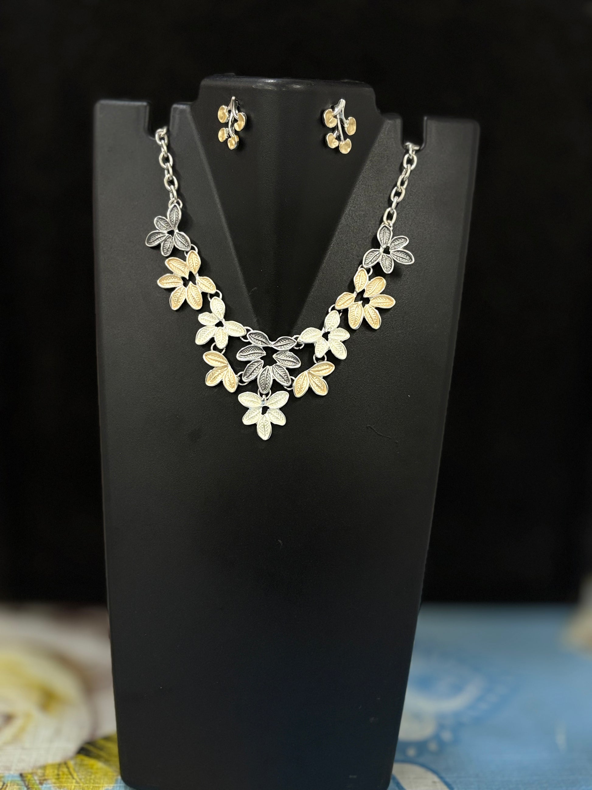 Serpente Italian Necklace