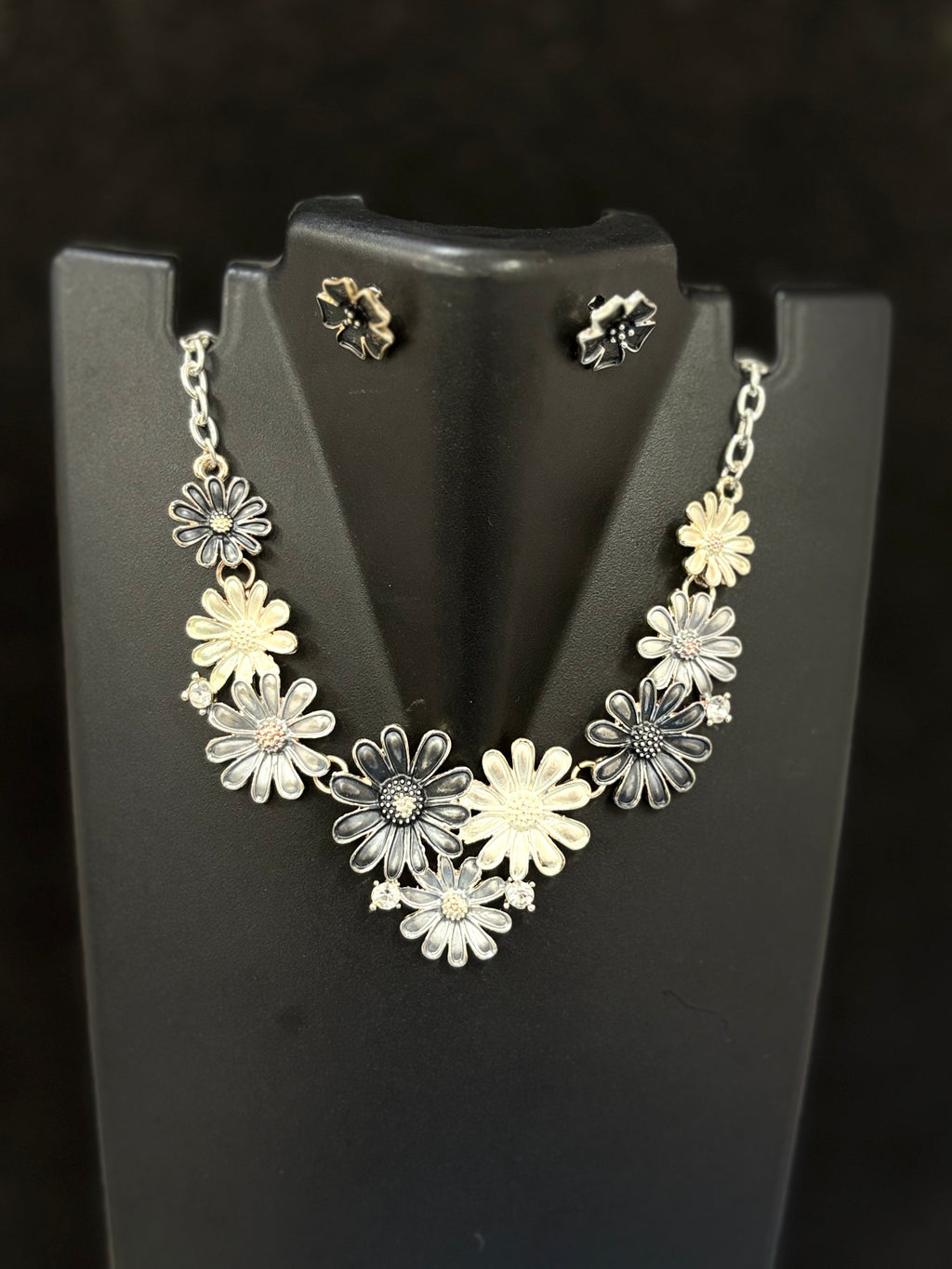 Onda Italian Necklace