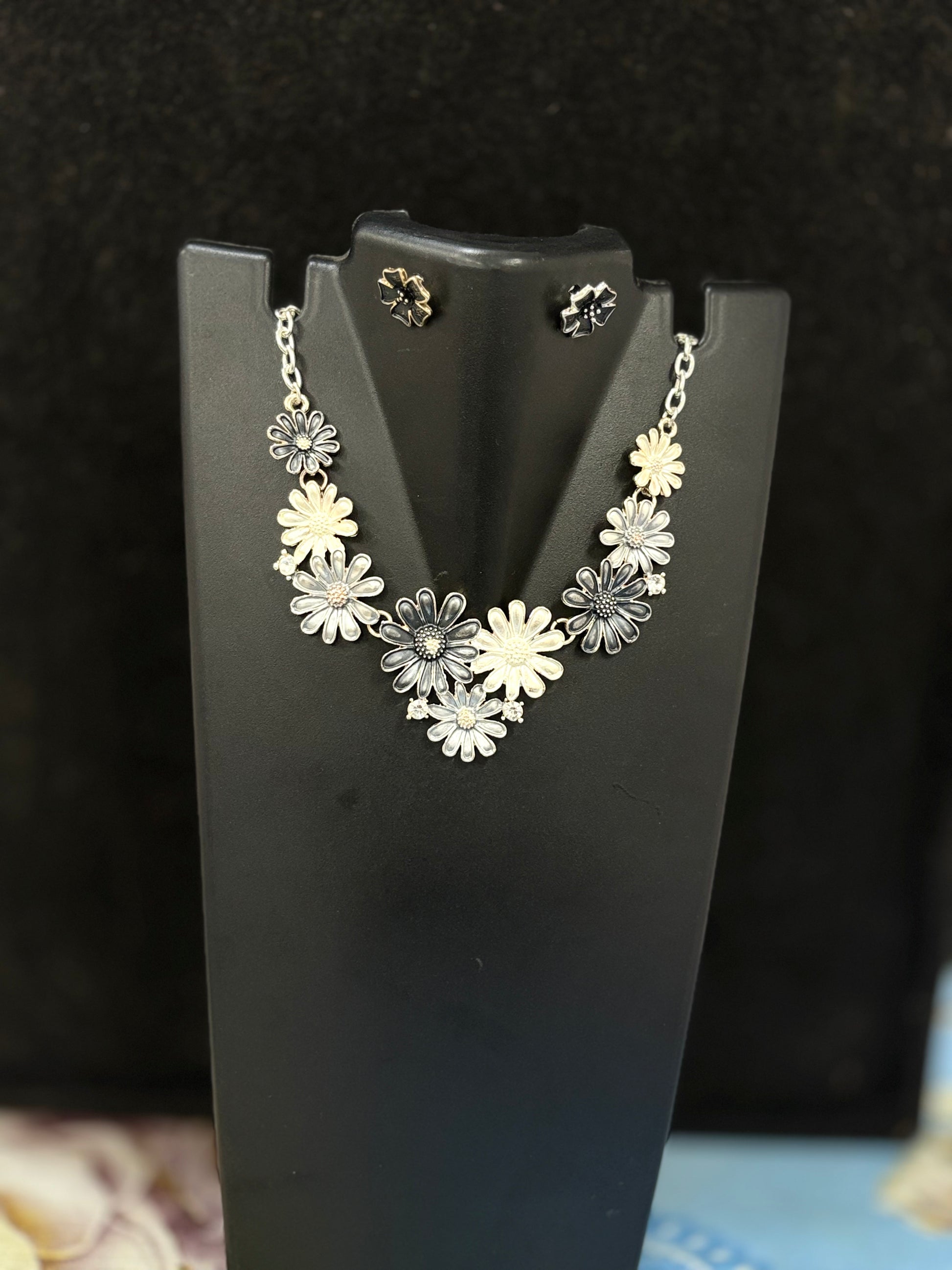 Onda Italian Necklace