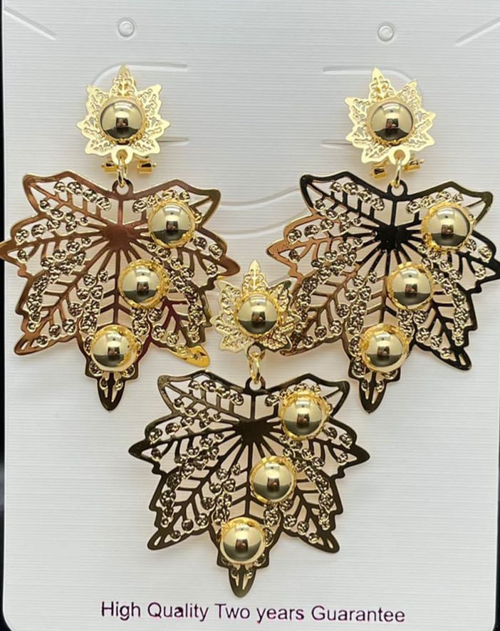 Dubai Style Gold Leaf Pendant Set