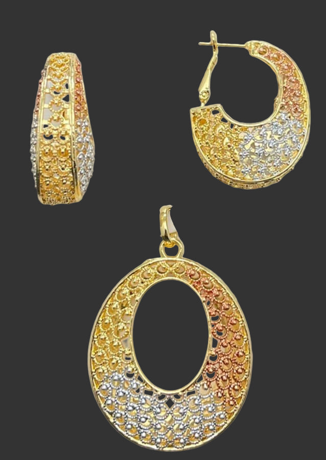 Dubai Style Elegant Oval Pendant Set