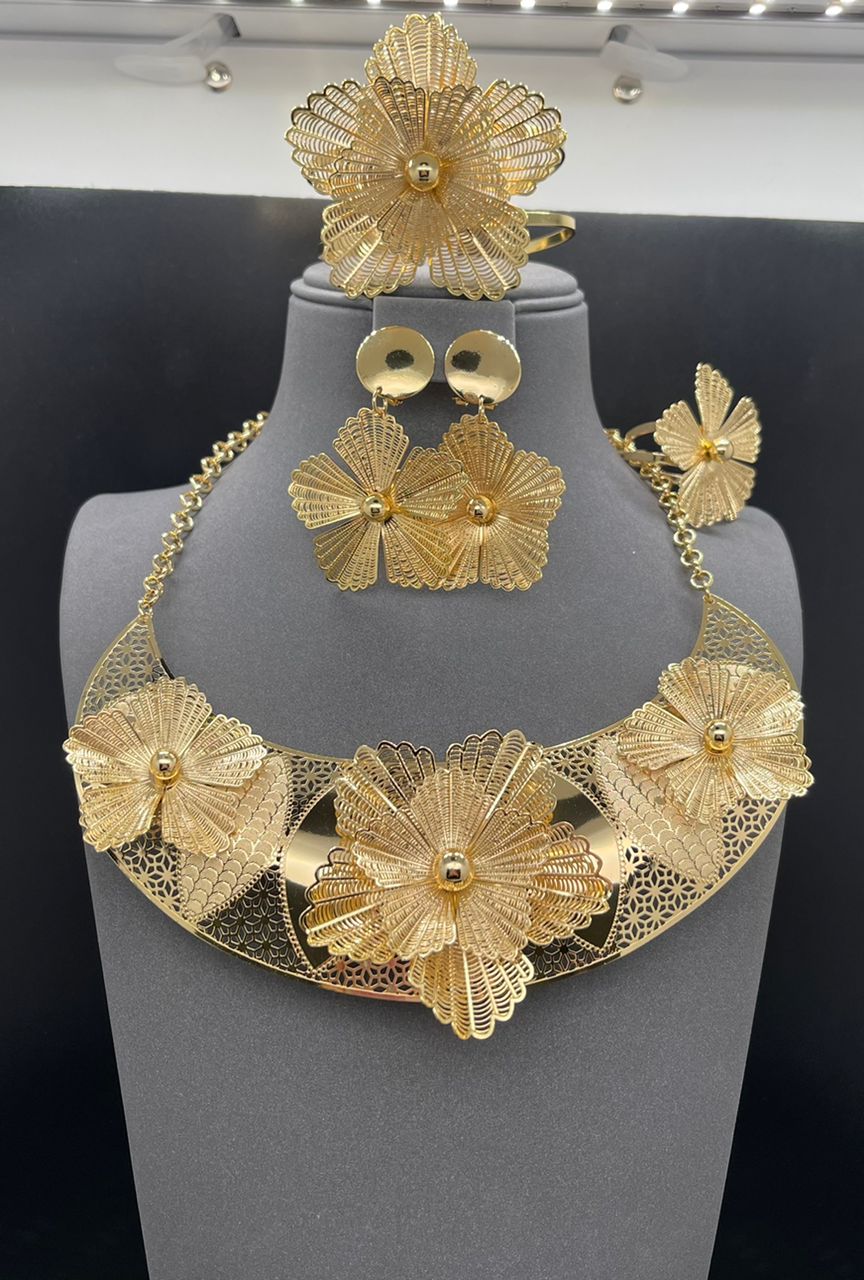Dubai Style Statement Necklace Set