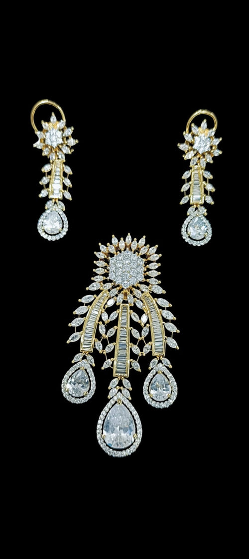 Classic Pendant Set with Polki Stones