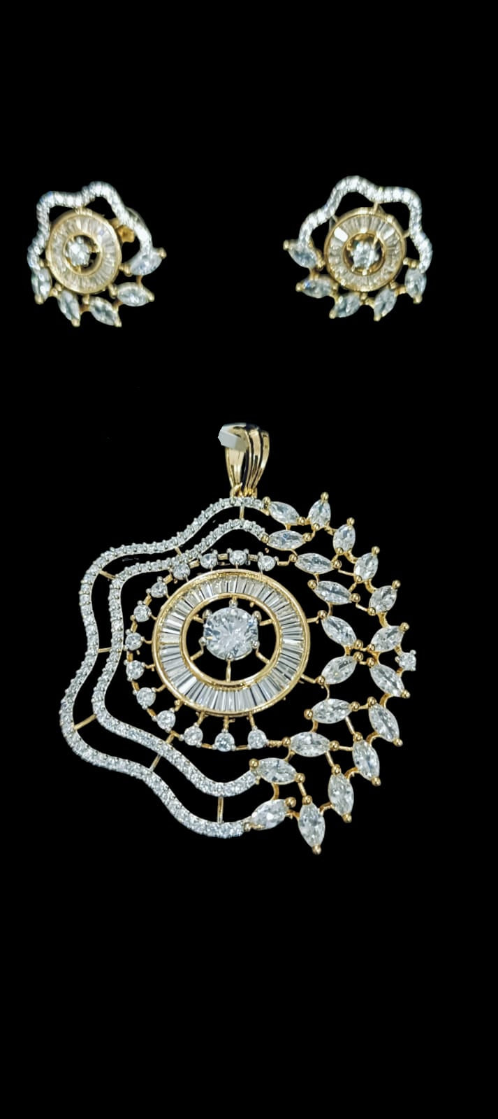 Designer Pendant Set