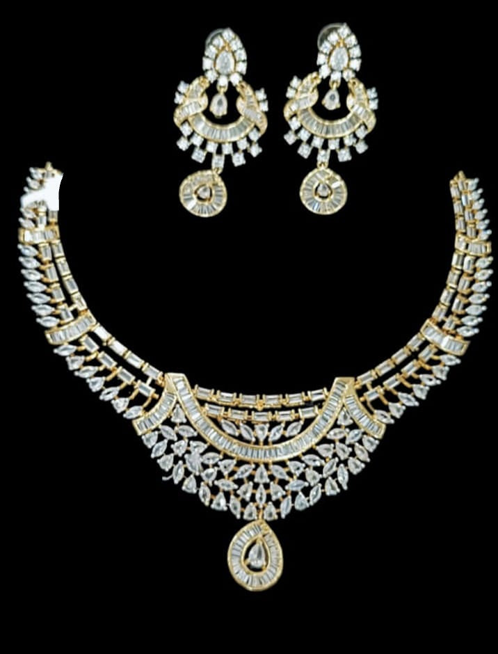 Heritage Diamond Chandelier Necklace Set