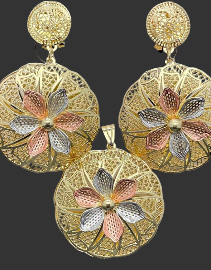 Classic Round Floral Dubai Pendant Set
