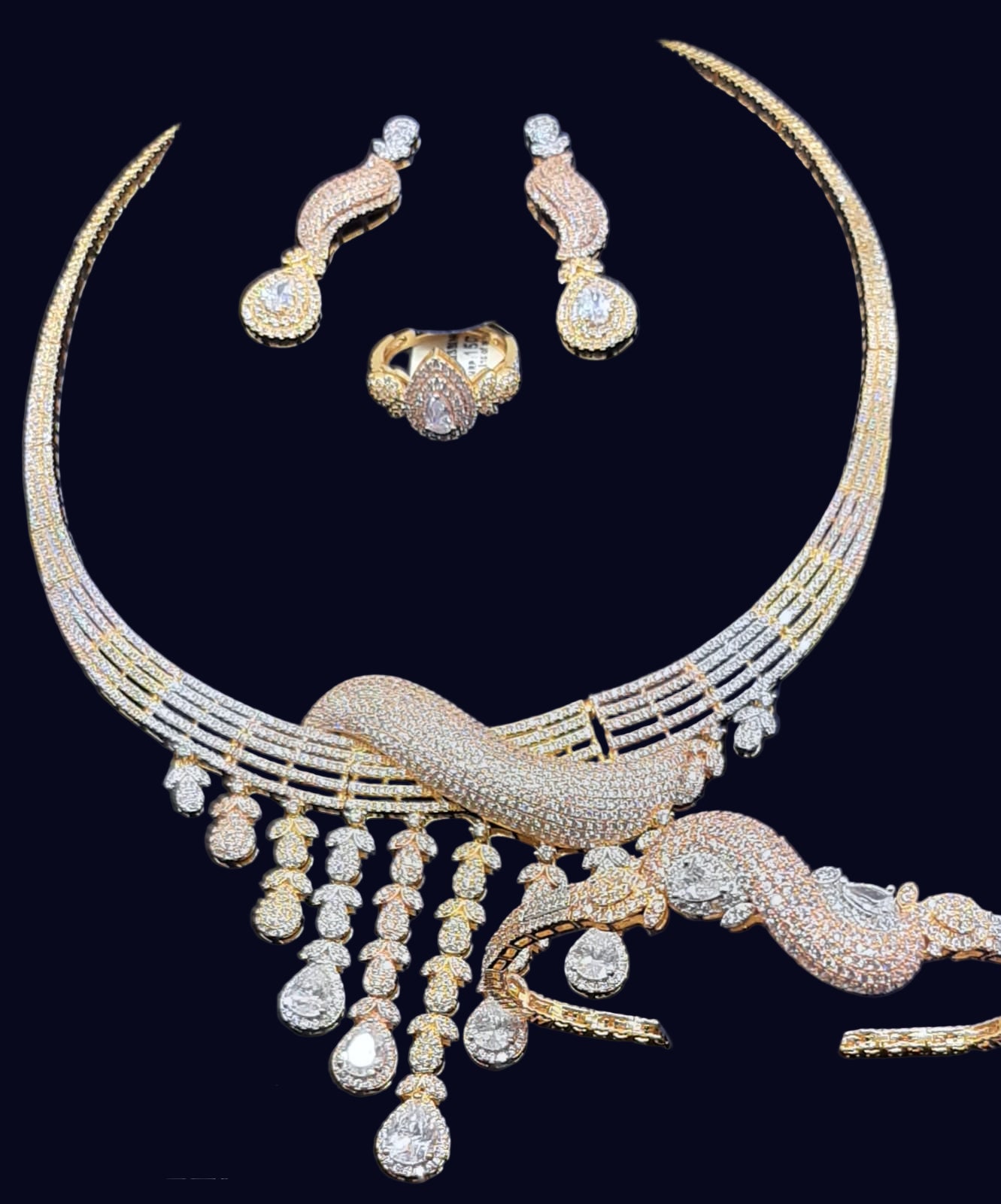 Radiant Waves Diamond Necklace Set