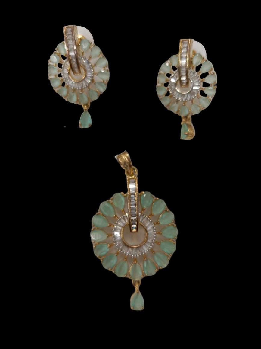 Mint Green Floral Pendant Set