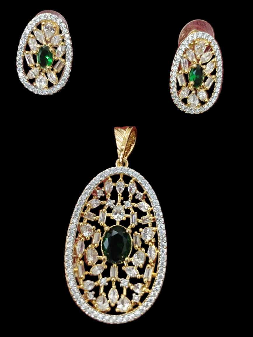 Green Stone Oval Pendant Set