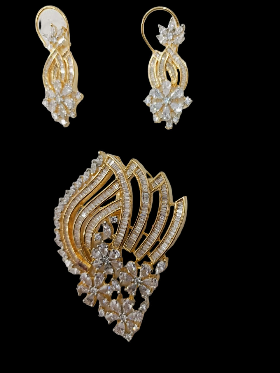 Floral Flame Pendant Set